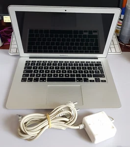 MACBOOK AIR A1466 - 2012 pour pièces ou à réparer - Photo 1/4