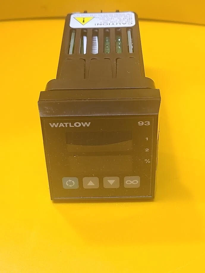 Watlow Digital Temperature Controller 93 Series Model 93BA-1CD0-00RG NEW - Image 1 of 4