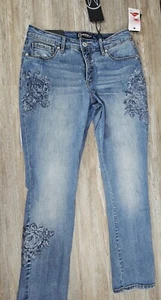 Miraclebody Jeans Womens 8 Promise Wide Cuff Crop Distress Embroider - Picture 1 of 24