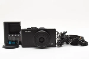SIGMA DP2X APS-C Foveon Sensor 14.0MP Compact Digital Camera Used From Japan - Picture 1 of 12