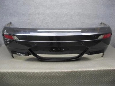 BMW E63 E64 M6 2006-2010 CUBIERTA DE PARACHOQUES TRASERO CON SENSORES PDC y luces Foto 1 de 4