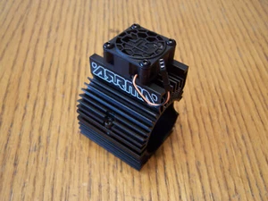 Arrma 1/10 OUTCAST 4X4 4S V2 BLX Motor Aluminum Heatsink & Fan Heat Sink Kraton - Picture 1 of 3