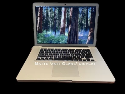 MacBook Pro Quad-Core i7 2012 15,4", 2,7 GHz (3,7 turbo) 16 GB SSD 1 TB "Heisenberg" Foto 1 de 4