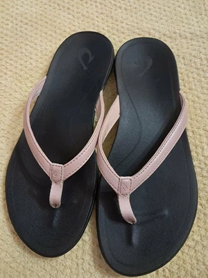 Sandálias chinelo Olukai Ho'opio femininas 8 couro rosa conforto casual - Imagem 1 de 4