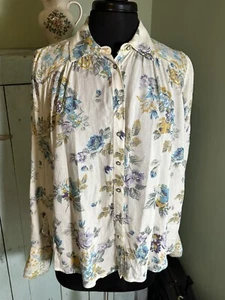 FREE PEOPLE Hold On to Me Contrast Floral Print Button Ivory Blouse Size S  D16 - Picture 1 of 12