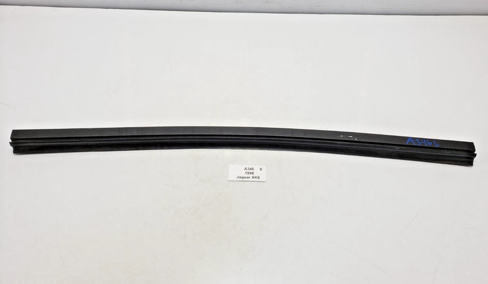 ✅97-04 OEM Jaguar XK8 Convertible Left Driver Side Door Window Weatherstrip Seal - Image 1 of 4