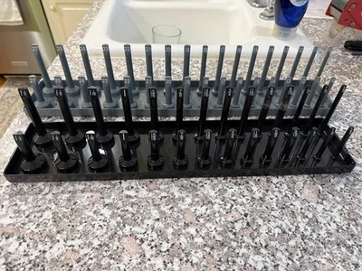 Hansen Global 92000 SAE Bandejas de Almacenamiento de Enchufe Métrico Juego de 4 Piezas Bandeja Organizadora Foto 1 de 2