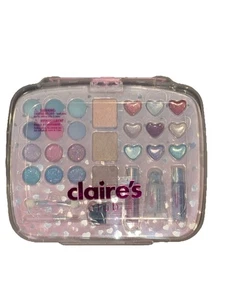 New Claires Club Makeup Kit Eye Glitter/Shadow, Highlighter, Lip Gloss , Brushes - Picture 1 of 4