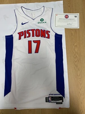 Dennis Schroder Game Worn Auténtica Camiseta Fanatics Certifica #17 Pistons 24 de abril de 2025 Foto 1 de 3