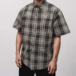 Men's Oversized Chicano Shirt - West Coast Gangsta Hip Hop Streetwear Style - Picture 1 of 5