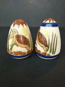 Salero y pimentero vintage de gres tortuga marina recuerdo México usado en excelente estado - Imagen 1 de 10