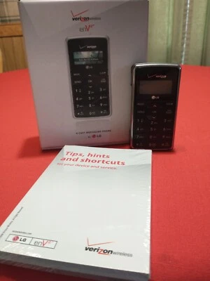 Verizon LG en V2 V Cast Messaging Phone  & Instructions ( No cord) AS IS - Image 1 of 3
