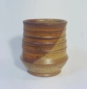 Yunomi Cup Art Pottery Brown Speckled Ribbed Stoneware Acorn Signature - Picture 1 of 11