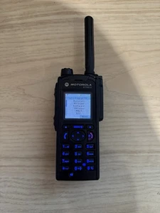 Motorola MTP850S Tetra Funkgerät erweitert bis 440Mhz - Photo 1/7