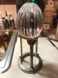 Uovo in cristallo di piombo con supporto in ottone 3 libbre - Foto 1 di 7