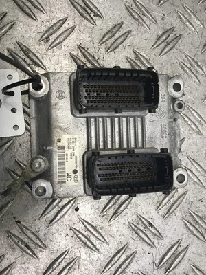 Centralina Motore 0261208394 Opel Corsa C (X01) 1.4 TWINPORT 66kW 90cv - Immagine 1 di 2