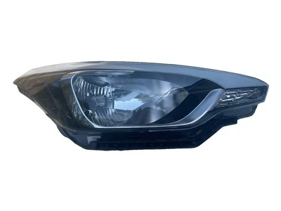 ORIG. HYUNDAI I20 HALOGEN  SCHEINWERFER  RECHTS 92102C8  BJ:2015 AB:2014-2018 - Bild 1 von 4