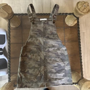VANILLASTAR Girls Camo Overall Dress Girls Size 12 Worn Once Good Condition - Picture 1 of 7
