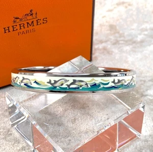 Vintage Hermes Bangle Bracelet Rare Green Enamel Dolphins Silver Rim 65 w/Box - Picture 1 of 17