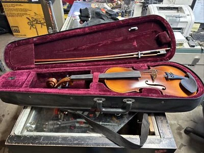 Knilling School Model Violin 4/4 w/ hard case and bow 112VN44 112 VN44 Excellent - Image 1 of 4