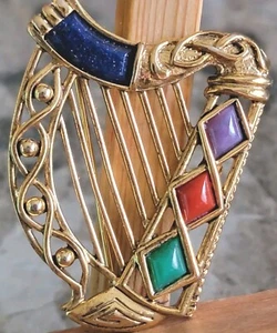 Sol d'Or Brooch Harp Gold Tone Celtic Green Blue Red Purple Faux Stones 2" - Picture 1 of 7