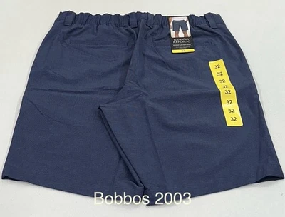 Pantalones cortos Banana Republic cómodos de frente plano para hombre, azules, talla 32 Foto 1 de 4