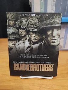 Band of Brothers - HBO 10 Part Complete Miniseries (Blu-ray) W/ Slipcover - Bild 1 von 10