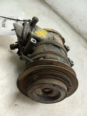 COMPRESOR TOYOTA LAND CRUISER 93-98 4,5 L 4x4 a aire acondicionado  Foto 1 de 4