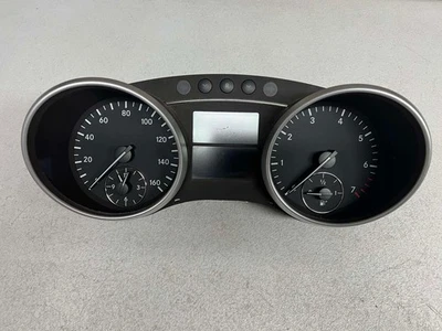 Cuadro de instrumentos Mercedes Benz ML350/GL450 2006-2009 A1645408847 Foto 1 de 4