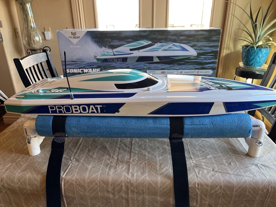 Proboat Sonicwake V2  - Image 1 of 4