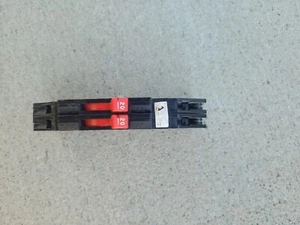 Zinsco Thin 20 Amp/20 Amp 3/4 in. 2-Pole Zinsco Twin Replacement Circuit Breaker - Picture 1 of 5