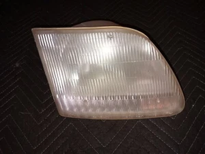 97-03 Ford F150 RH Passenger Headlight w/Bulb 97-02 Expedition 97-99 F250 OE - Picture 1 of 8