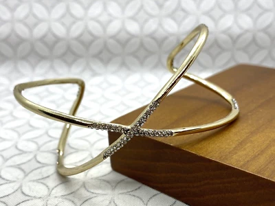 House of Harlow 1960 Sound Waves Criss Cross brazalete brazalete pavé cristal dorado Foto 1 de 4