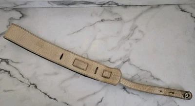 Correa de guitarra italiana de cuero... Hecho a mano.. Blanco con SnapLock.. Ajustable  Foto 1 de 4