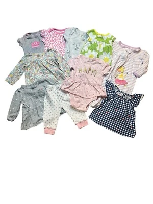 Confezione Dieci Pezzi Bambina 6 Mesi Vestiti Carini - Immagine 1 di 4