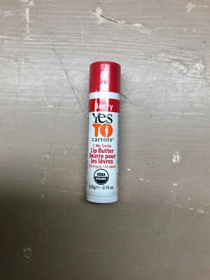 Bálsamo de mantequilla labial orgánico Yes To Carrots C Me Smile BERRY DESCONTINUADO RARO Foto 1 de 3