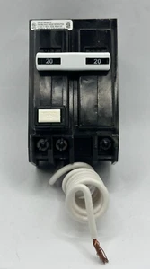 USADO Eaton GFTCB220 20A Disyuntor BR GFCI, Enchufable 240V - Imagen 1 de 4