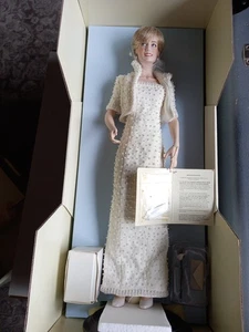Franklin Mint Diana Princess of Wales Porcelain Portrait Doll BOXED - Picture 1 of 7