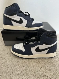 Air Jordan 1 High Midnight Navy Blue Sneakers, Size 7Y / 8.5W BNIB FD1437-401 - Picture 1 of 8