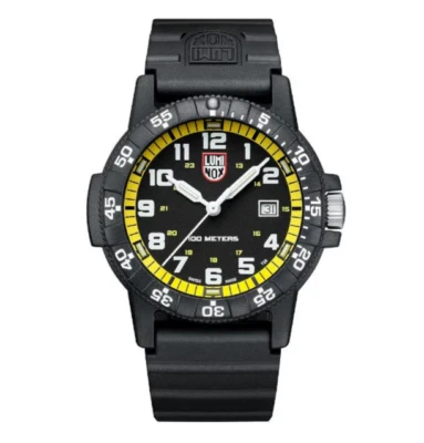 Reloj Luminox para hombre 44 mm cuero tortuga marina esfera negra acento amarillo XS.0325 Foto 1 de 4