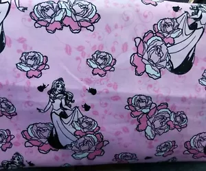 Disney princesses Fabric by fat quarter , half yard , yard continuous piece - Picture 1 of 1