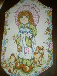 Vintage SARAH KAY / HOLLY HOBBIE Large Fabric Panel #2 (28cm x 50cm) - Picture 1 of 1