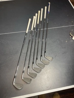 Juego de hierros para zurdos Titleiest AP1 4-pw/Project Rifle 5,5 ejes de acero Foto 1 de 4