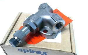 Sarco Pipeline Strainer Connector With Blowdown 1/2" NPT Stainless Steel - Picture 1 of 4