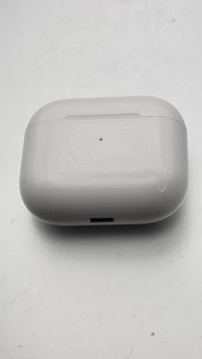 Apple AirPods 3 Lightning Ladecase A2897 – Original Ersatz Ladecase – Leer - Bild 1 von 3