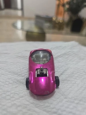 Hot Wheels Redline Silhouette 1967 Hot Pink WHT Interior Hecho en Estados Unidos Foto 1 de 4