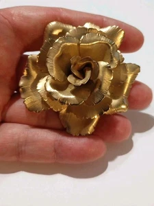 Giovanni Signed Gold Tone Rose - Picture 1 of 6