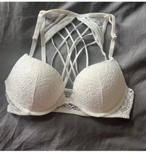 NWT gorgeous Victoria’s Secret Bra 34B - Picture 1 of 3