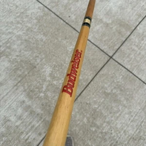 Vintage Budweiser Louie The Lizard Pool Queue Stick 2 Stück SEHR SELTEN Billard - Bild 1 von 4