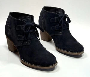 Clarks Artisan Carleta Lyon hochhackige Stiefeletten – Damen 8 breit – marineblaues Wildleder - Bild 1 von 14